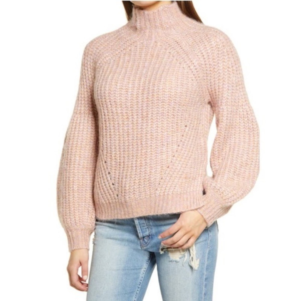NWT All in Favor Puff‎ Sleeve Sweater